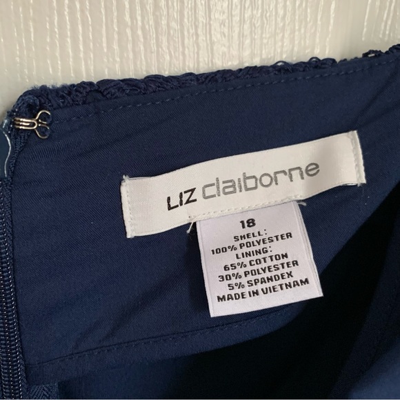 Liz Claiborne 18 navy lace overlay skirt - Picture 3 of 3
